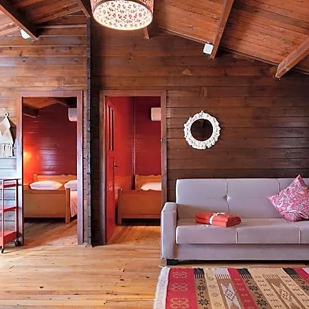 Hostel Gayb-i , 12 Years Old - Free Access To